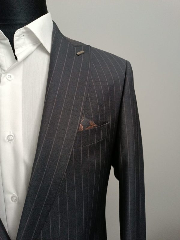 Zeca, Turkish Quality Suit