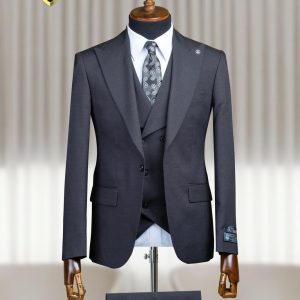 Senzo Rivoli, Turkish Suit