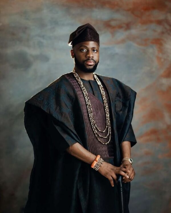 Black Agbada with Red Embroidery Design | African Men's Clothing | Nigerian Traditional Outfit | Custom Wedding Attire