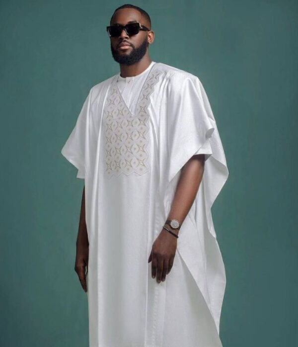 Simple Short Sleeve Agbada Style| Wedding Agbada Style For Men| White Agbada Design| Wedding Agbada Style| Wedding White Agbada| Traditional Wedding  Attire
