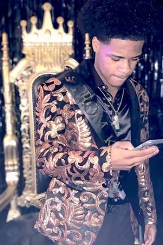 Customer-Reviews-Prom-Black-and-Gold-Tuxedo-Jacket-from-Gentlemansguru.com-2